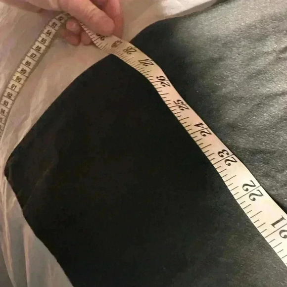 Lularoe 3X solid black Gigi top. From ex retailers wardrobe. Worn twice. EUC - Picture 5 of 5